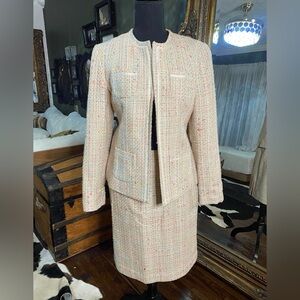 Laura Scott size 6, rainbow women’s tweed suit